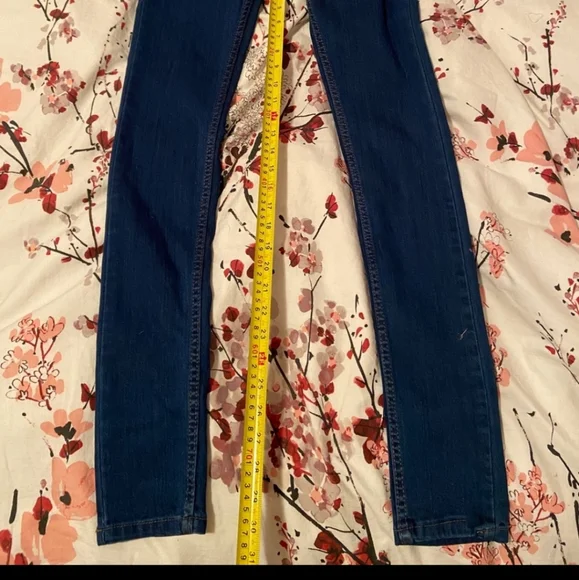 Pant - Picture 2 of 4